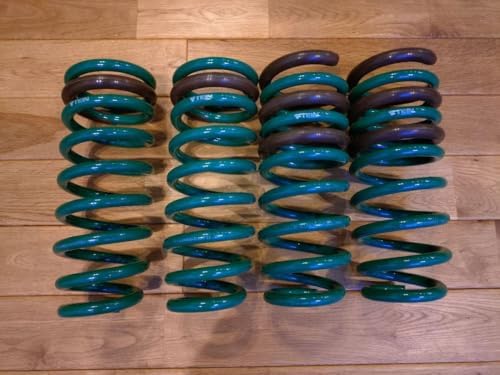 オデッセイRB1及び2用 未使用 TEIN サスペンションスプリング 緑